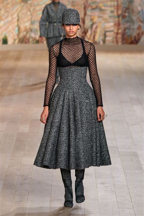 dior weihnachtslook 2021|christian dior couture 2021.